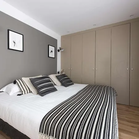 Garbo Apartment Paris